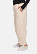 'Livia' Housut – Leveä istuvuus, selkeä muotoilu, & jousto