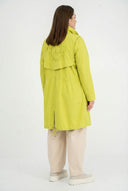 Parka przejściowa 'Livia' – miękka, dopracowana w szczegółach i nowoczesna