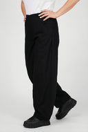 Spodnie 'Saria' – szerokie, swobodne i naturalne