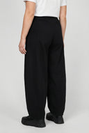 Spodnie 'Saria' – szerokie, swobodne i naturalne