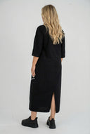 Vestido midi 'Saria' – simples, confortável e natural